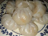 Chai kuih [steamed yam bean dumplings]