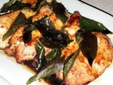 Fried tender chicken with curry leaves