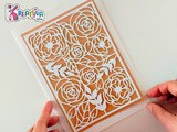 Invito di matrimonio fai‑da‑te con rose intagliate