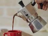How to Make Italian Coffee In a Moka