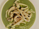 Crema di broccolo romanesco con nastri di calamaro