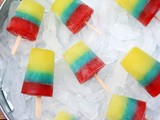 Layered gelatin flag popsicles {Helados tricolor}