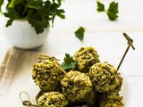 Polpette con fagioli verdi mung e cous cous | ricetta vegana