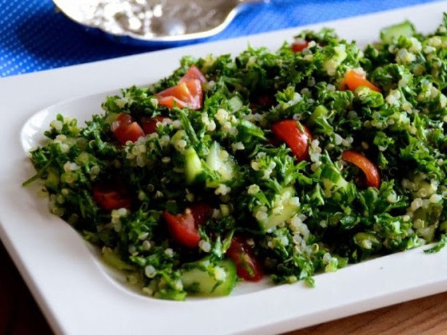 https://verygoodrecipes.com/images/blogs/lebanese-recipes/quinoa-tabbouleh-recipe.640x480.jpg