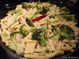 Broccoli with Chili Peppers, Cannellini Beans and Macaroni & a Sunshine Award