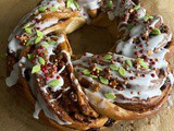 Biscoff Bun Wreath