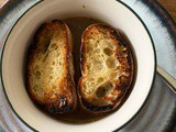 French Onion soup – vegan recipe (with a vegetarian option)