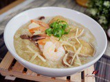 Essence of Chicken with Cordyceps Seafood Porridge ( 蟲草雞精海鲜粥 )