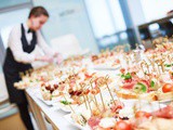 Trouver le bon traiteur pour un mariage ou une soirée : les clés du bon choix