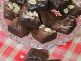 Carrés de Brownies Fondants Chocolat Noir Corsé et Cacahuète