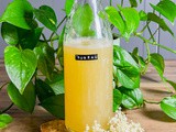 Champagne des fées ou pétillant aux fleurs de sureau noir