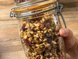 Granola maison aux épices et riz soufflé