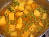Alu Matar Curry (potato and peas curry)