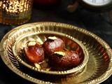 Easy Gulab Jamun Recipe (With Milk Powder) | Simple Diwali Sweet Recipe