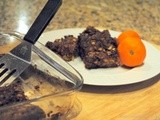 Quinoa, Dark Chocolate and Peanut Butter Energy Bars