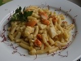 Maccheroncini in scallops, leek and saffron sauce