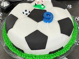 Gateau d’anniversaire ballon de foot