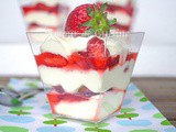 Tiramisu aux fraises sans biscuit, un dessert au mascarpone