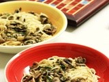 Spaghetti with Mushrooms, garlic and onion salad