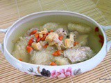 Double boiled fish bladder and spare ribs soup