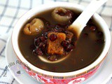 Red Bean Sweet Soup with 'Nian Ko' ~ 红豆年糕糖水