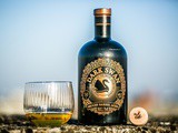 Dark Swan Rum van de The Bruges Gin Society