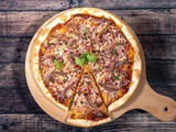 Anchovy caper pizza - a delicious fresh pizza