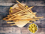 Italian grissini breadsticks - make your own