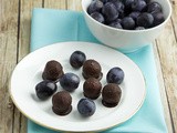 Raw Choc-Coated Frozen Grapes