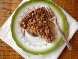 Oatmeal cake with pears and chocolate chips