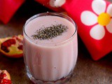 Pomegranate Milkshake Recipe-Pomegranate Milkshake with Chia Seeds