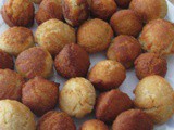 Donut Munchkins in the Parsi Flavor