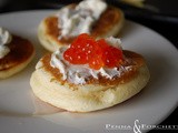 Blinis alle uova di salmone - Blinis with salmon eggs
