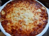 Baked pasta with tomato and cheese