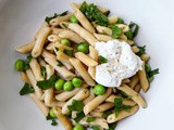 Penne with Green Peas and Ricotta