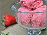 5 Minute Healthy Strawberry Frozen Yogurt + Weekly Menu