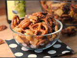 Sweet and Spicy Nut and Pretzel Mix