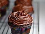 The Best Chocolate Cupcakes with Chocolate Buttercream Frosting + Weekly Menu