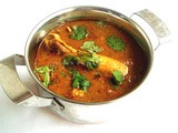 Naadan Kozhi Curry/Kerala Chicken Curry