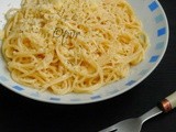 Spaghetti With Cheesy White Alfredo Sauce