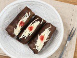 Resep Dadar Gulung Coklat Keju Dengan Isian Pisang, Dijamin Legit