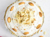 Banana Pudding Pie with Graham Cracker Crust