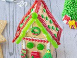 How to Make Graham Cracker Gingerbread Houses