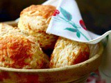 How to Reheat Biscuits in the Air Fryer