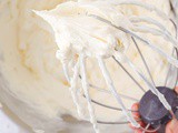 Whipped Cream Cheese Frosting