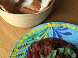 Meatballs in Tomato and Red Wine Sauce