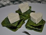 Quadrotti agli spinaci,alghe e tofu con salsa di soia