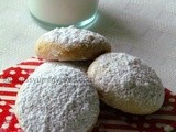 Mexican Wedding Cookies / Snowball Cookies