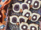 Chocolate and almond owl eye cookies