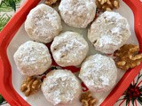 Mexican wedding cake cookies